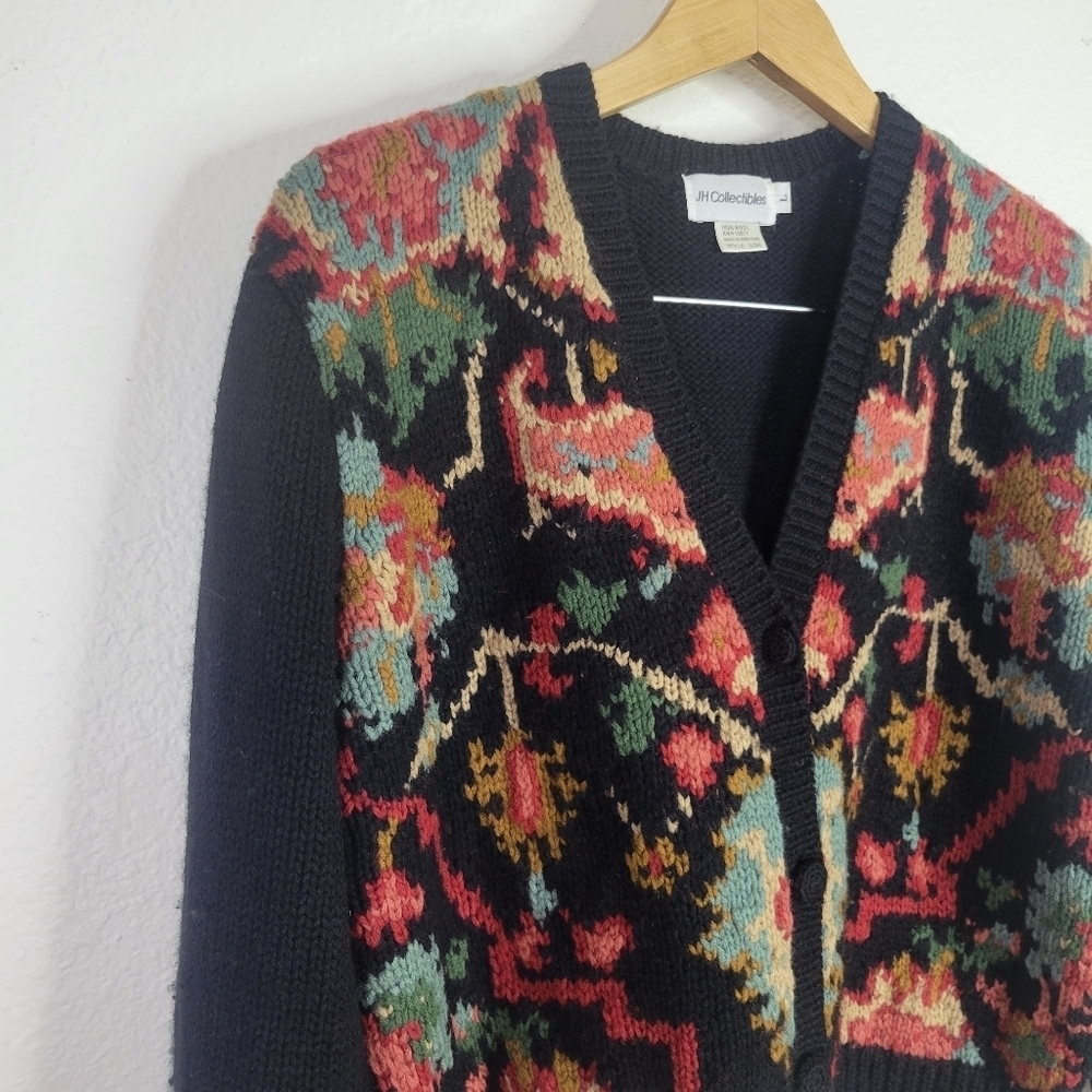 Vintage floral black button up cardigan sweater - Picture 6 of 8